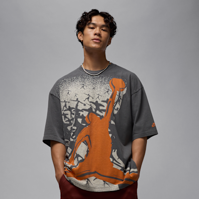 Jordan Men's Oversized Reissue T-Shirt. Nike BG